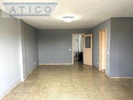 Piso En venta en Sevilla photo 0