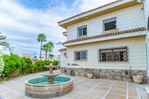 Casa-Chalet en Venta en Almería Almería photo 0