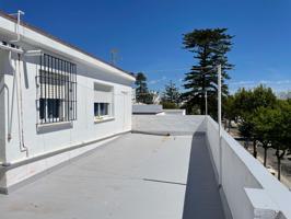 Oportunidad en Chipiona: pisos y ático junto al mar photo 0