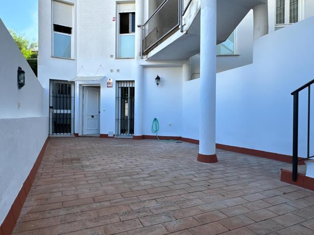 Piso con gran patio en el Barrio Alto photo 0