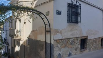 Vivienda con potencial en Cazorla photo 0