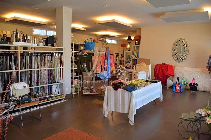 Local en venta en Torreguadiaro de 540 m2 photo 0