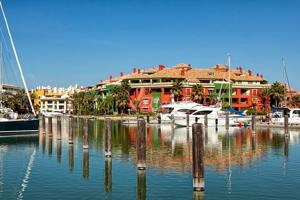 Alquiler de larga temporada a partir de SEPTIEMBRE de ático en Urb. Isla Tortuga en La Marina de Sotogrande. photo 0