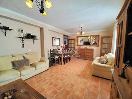 Venta de magnifica vivienda en primera planta en San Roque, Cádiz photo 0