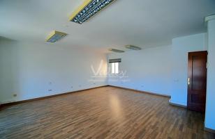 Se vende local en Pueblo Nuevo de Guadiaro. photo 0
