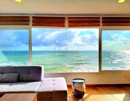 Alquiler de apartamento en primerísima línea de playa. Disponible julio y agosto photo 0
