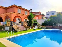 Venta de casa independiente en La Colonia de San Miguel, Algeciras photo 0
