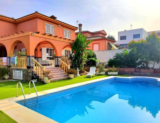 Venta de casa independiente en La Colonia de San Miguel, Algeciras photo 0