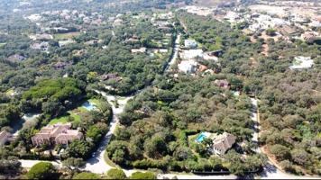 Terreno en venta en Sotogrande de 2100 m2 photo 0