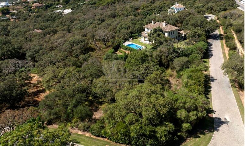 Terreno en venta en Sotogrande de 2100 m2 photo 0