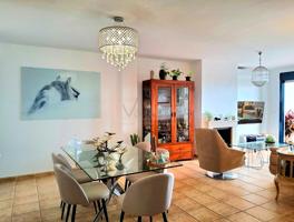 Apartamento en venta en Alcaidesa de 132 m2 photo 0