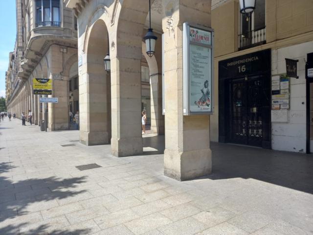 Local En alquiler en Zaragoza photo 0