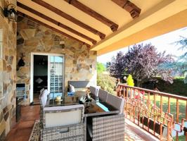 Casa - Chalet en venta en Felechín de 215 m2 photo 0