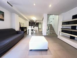 Casa En venta en Alzira photo 0