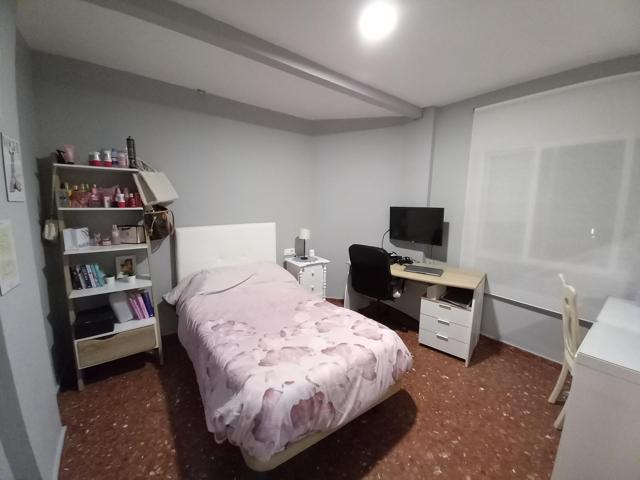 VIVIENDA CON TRES DORMITORIOS EN ZONA CÉNTRICA photo 0