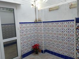 PISO CENTRICO CON PATIO photo 0