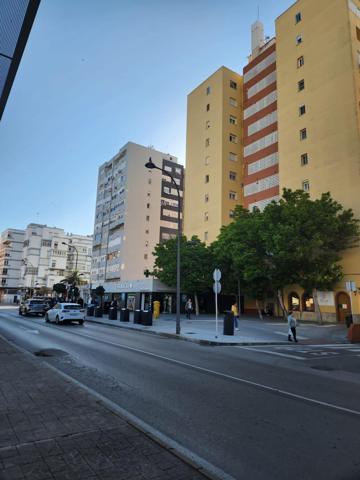 VISTAS A LA BAHIA EN EL CENTRO DE LA CIUDAD photo 0