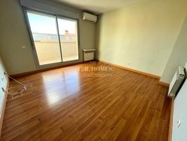 Piso en venta en Madrid de 86 m2 photo 0