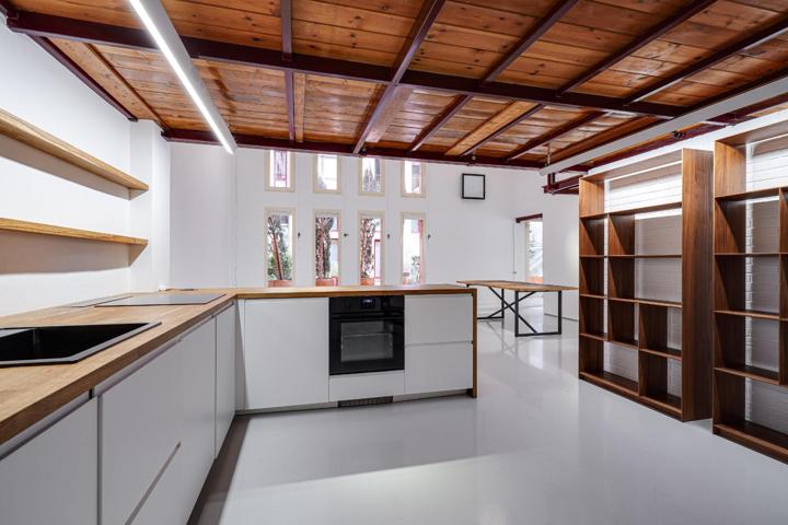 Oficina en alquiler en Sarrià – Espacio versátil photo 0