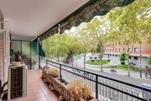 Espectacular Piso en Vallcarca i els Penitents - Barcelona, con posibilidad de parking en la finca photo 0