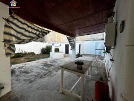 Se vende casa de pueblo en Estación de San Roque photo 0