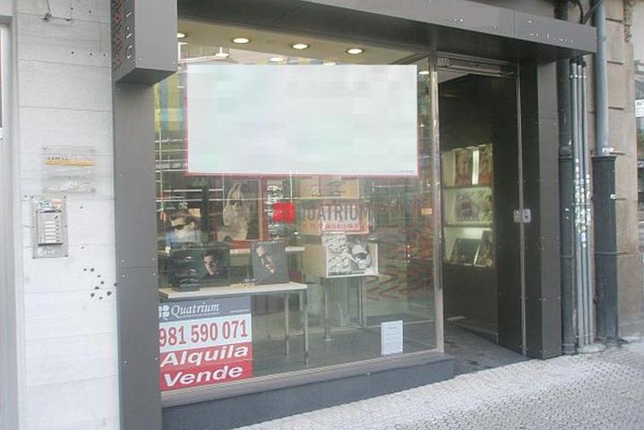 Local en venta en Santiago de Compostela de 154 m2 photo 0