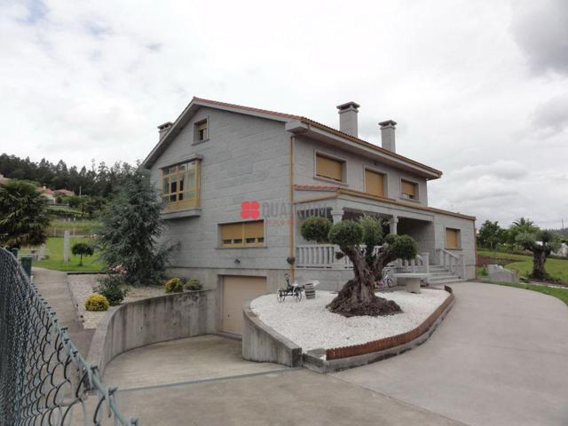 Casa - Chalet en venta en Vedra de 625 m2 photo 0