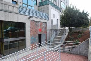 Local en venta en Santiago de Compostela de 96 m2 photo 0