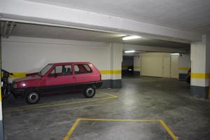 Plaza De Parking en venta en Santiago de Compostela de 10 m2 photo 0