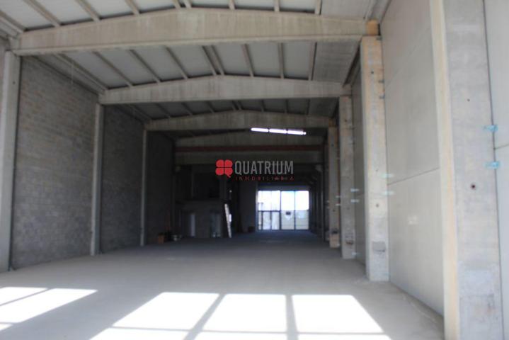 Nave Industrial en venta en Santiago de Compostela de 1410 m2 photo 0