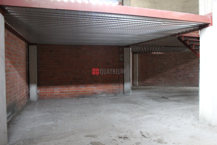 Local en alquiler en Santiago de Compostela de 240 m2 photo 0