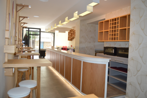 Local en venta en Santiago de Compostela de 140 m2 photo 0