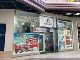 Local en venta en Santiago de Compostela de 66 m2 photo 0