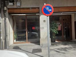 Se vende y alquila local con licencia de bar en República Arxentina, Santiago de Compostela. photo 0