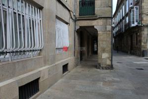 Edificio en alquiler en Santiago de Compostela de 1411 m2 photo 0