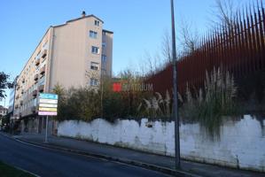 Terreno en venta en Santiago de Compostela de 130 m2 photo 0