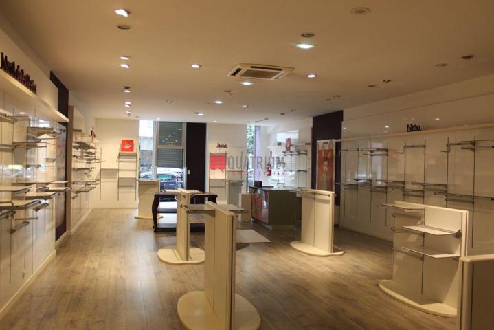 Local en venta en Santiago de Compostela de 170 m2 photo 0