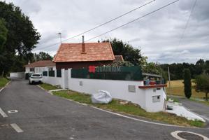 Casa - Chalet en venta en Teo de 90 m2 photo 0