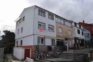 Casa - Chalet en venta en Noia de 167 m2 photo 0