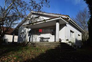 Casa - Chalet en venta en Teo de 461 m2 photo 0