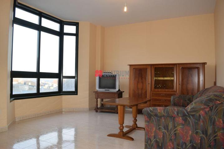 Piso en venta en Ribeira de 84 m2 photo 0