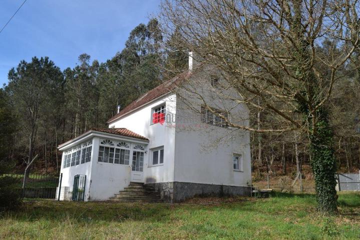 Casa - Chalet en venta en Teo de 258 m2 photo 0