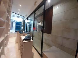 Local en venta en Santiago de Compostela de 85 m2 photo 0