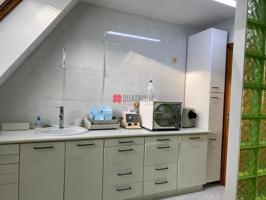 Piso en venta en Santiago de Compostela de 77 m2 photo 0