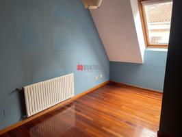 Piso en venta en Santiago de Compostela de 77 m2 photo 0