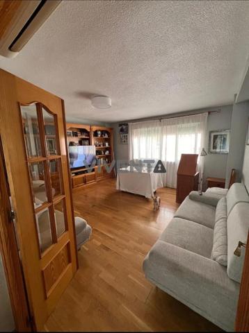FANTASTICO PISO EN LA ZONA DE VISTALEGRE photo 0