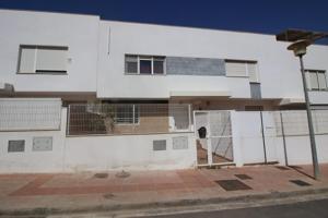 TRIPLEX DE 3 DORMITORIOS EN VILLABLANCA photo 0