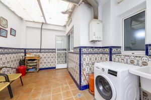3 DORMITORIOS CON PATIO EN CALLE MARCHALES photo 0