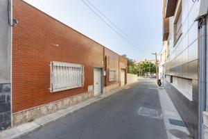 CASA PARA REFORMAR EN BARRIO SAN LUIS photo 0