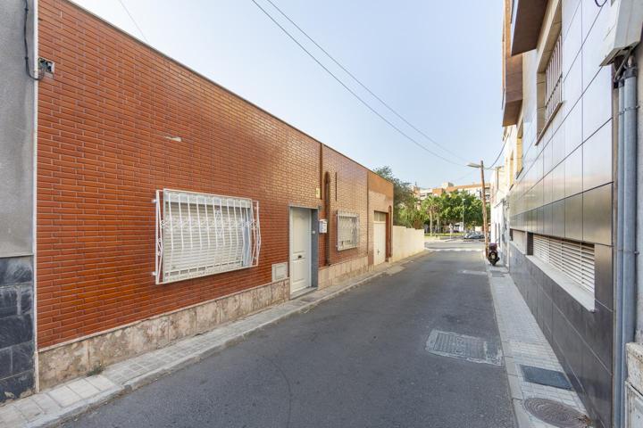 CASA PARA REFORMAR EN BARRIO SAN LUIS photo 0